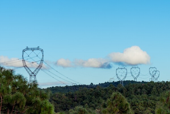 心心相。918.com水电开发公司 顾轩）.jpg