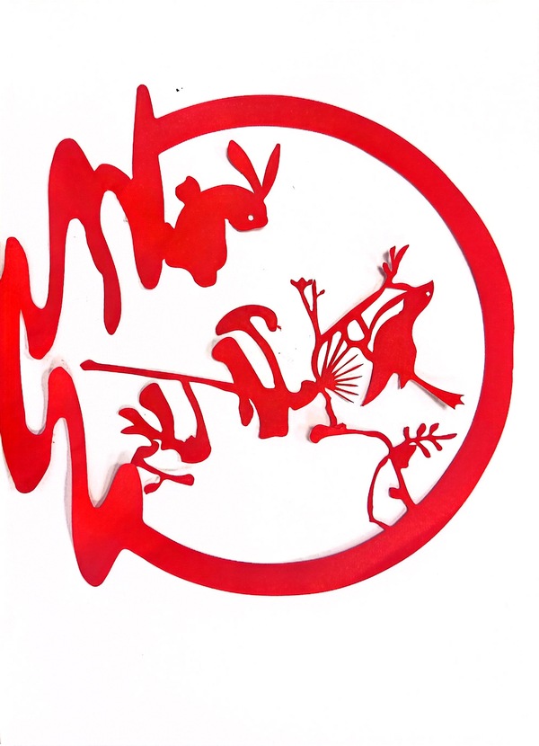 剪纸《剪一段月光，守一场中秋》+三公司+覃亚茹.jpg